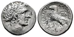 Greek Coins Ptolemaic Kings of Egypt. Cleopatra VII. Tetradrachm. RY 2 = 51/0 BC. Alexandria. (Svoronos-1817). (Sng Cop-398). (DCA-70). Anv.: Diademed head of Ptolemy I to right, wearing aegis around 