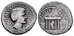 Roman Imperatorial Augustus. Denarius. 36 BC. Mint moving. (Ffc-71). (Ric-540/2). (Cal-669). Anv.: IMP. CAESAR DIM. F. III. VIR. ITER. R.P.C., bare head of Octavian right, bearded. Rev.: COS. ITER ET 