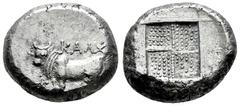 Greek Coins Bithynia. Kalchedon. Tetradrachm. 367/6-340 a.C. (SNG BM Black Sea-93). (Hgc-7,509). Anv.: KAΛX Bull standing left on grain ear; to left, monogram of ΔΑ. Rev.: Quadripartite incuse square 