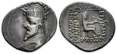 Greek Coins Kingdom of Parthia. Sinatrukes. Drachm. 93-69 a.C. Rhagai. (Sellwood-33.4). (Shore-114). Anv.: Diademed and draped bust to left, wearing tiara. Rev.: BAΣIΛEΩΣ MEΓAΛOV APΣAKOY ΘEOΠATPOY NIK