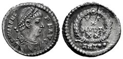 Roman Imperial Valens. Siliqua. 367-375 d.C. Antioch. (Ric-IX 34d1). Anv.: D N VALENS PER F AVG, pearl-diademed, draped and cuirassed bust to right. Rev.: VOT X MVLT XX in four lines within wreath wit