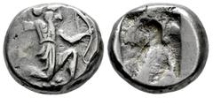 Greek Coins Achaemenid Empire. Time of Xerxes II to Artaxerxes II. Siglos. 420-350 BC. Sardes. (Carradice-Type IVA). (Bmc arabia-175/77). (GRPC Lydia-S28). Anv.: Persian king or hero, wearing kidaris 