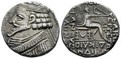 Greek Coins Kingdom of Parthia. Phraatakes. Tetradrachm. SE 311 = 1 BC. Seleukeia on the Tigris. (Sellwood-57.1 var.). Anv.: Diademed and draped bust to left; to left and right, two flying Nikai crown