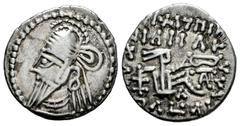 Greek Coins Kingdom of Parthia. Vologases IV. Drachm. 147-191 AD. Ekbatana. (Sellwood-84.132). (Sunrise-452). Anv.: Bust to left with long beard, wearing tiara; three pendant ends to diadem. Rev.: Arc