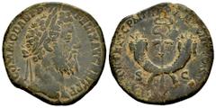 Roman Imperial Commodus. Sestertius. 190 AD. Rome. (Ric-III 566). Anv.: M COMMODVS ANT P FELIX AVG BRIT. Laureate head to right. Rev.: (T)EMPOR FELIC P M TR P XV IMP VIII COS V(I). Caduceus between tw