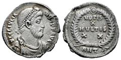 Roman Imperial Julian II Apostata. Siliqua. 361-363 AD. Antioch. (Ric-VIII 212). Anv.: FL CL IVLIANVS P F AVG, pearl-diademed, draped and cuirassed bust to right. Rev.: VOTIS X MVLTIS XX in four lines