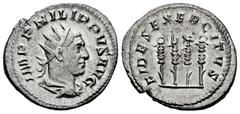 Roman Imperial Philip I. Antoninianus. 247-249 d.C. Rome. (Ric-IV 62). (Rsc-50). Anv.: IMP PHILIPPVS AVG. Radiate, draped and cuirassed bust to right. Rev.: FIDES EXERCITVS. Four standards. Ag. 4,46 g