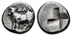 Greek Coins Bithynia. Kalchedon. Drachm. 340-320 BC. (SNG BM Black Sea-118/23). Anv.: Bull standing left on grain ear, ΚΑΛΧ above; three pellets in the shape of a triangle in front. Rev.: Quadripartit