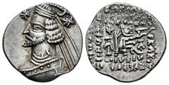 Greek Coins Kingdom of Parthia. Orodes II. Drachm. 50-42 a.C. Ekbatana. (Sellwood-48.8). (Sunrise-373 var.). Anv.: Diademed bust to left; star before, crescent and star behind, torque ending in upward