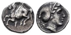 Greek Coins / Grecia Antigua Corintia. Corinto. Dracma-Drachm. 350-306 a.C. (Cy-2170). (S-2634). Anv.: Pegado volando a izquierda. Rev.: Cabeza de Afrodita a derecha. Ag. 2,39 g. MBC-. Est...50,00.