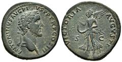 Roman Imperial / Imperio Romano Antonino Pío. Sestercio-Sestertius. 142 d.C. Roma. (Spink-4259). (Ric-655). Rev.: VICTORIA AVGVSTI S C. Victoria en pie a izquierda con girnalda en sus manos. Ae. 24,99
