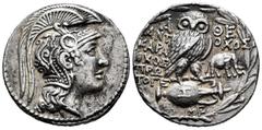 Greek Coins / Grecia Antigua Ática. Tetradracma de nuevo estilo. 165-42 a.C. Atenas. Magistrados: Antiochos, Karaichos y Protoge. (Thompson-399). (Cy-no cita). (Gc-no cita). Anv.: Cabeza de Athena Par