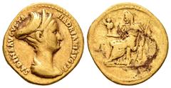 Roman Imperial / Imperio Romano Sabina. Áureo. 128-136 d.C. Roma. (Ric-413a). (Cal-1420). Anv.: SABINA AVGVSTA HADRIANI AVG P P. Busto diademado y drapeado a derecha. Rev.: Anepígrafa. Vesta sentada a