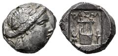 Greek Coins / Grecia Antigua Lycia. Phaselis. Drachm. 167-100 a.C. (Troxell-Lycian 53.1-53.10). Anv.: Head of Apollo laureate on the right with bow and quiver on the shoulder. Rev.: Kythara; beam on t