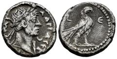 Roman Imperial Hadrian. Tetradrachm. RY 5 = 120/121 AD. Alexandria. (Emmett-834). Anv.: Laureate bust right, slight drapery on left shoulder; crescent before. Rev.: Eagle standing right. Ag. 11,90 g. 