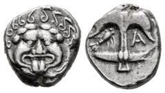 Greek Coins Thrace. Apollonia Pontika. Drachm. 470-435 BC. (SNG BM Black Sea-153/156). (Sng Cop-454). Anv.: Inverted anchor, crayfish under left fluke, A under right. Rev.: Gorgoneion, tongue protrudi