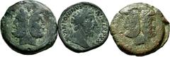 Large Lots Lot of 3 bronzes, 2 Republican units and 1 sestertius of Marcus Aurelius. TO EXAMINE. Almost F/Choice F. Est...110,00. SPANISH DESCRIPTION: Lote de 3 bronces, 2 ases republicanos y 1 sester