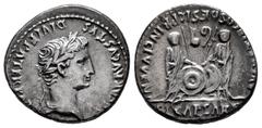Roma Imperatorial Augustus. Denarius. 7-6 BC. Lugdunum. (Ffc-22). (Ric-207). (Cal-852). Anv.: CAESAR AVGVSTVS DIVI. F. PATER. PATRIE, his laureate head right. Rev.: C.L. CAESARES AVGVSTI. F. COS. DESI
