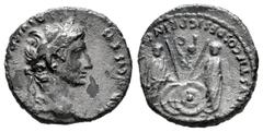 Roman Imperatorial Augustus. Denarius. 7-6 BC. Lugdunum. (Ffc-23). (Ric-211). (Cal-853). Anv.: (CAESAR) AVGVSTVS DIVI. F. (PATER. PATRIAE), laureate head of Augustus right. Rev.: (C.L. CAESARES A)VGVS