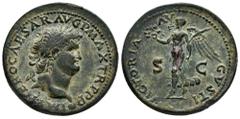Roman Imperial Nero. Dupondius. 66 AD. Lugdunum. (Ric-I 522). (Bmcre-353). Anv.: IMP•NERO•CAESAR•AVG•P•MAX•TR•P•P•P•, laureate head to right, globe at point of bust. Rev.: VICTORIA AVGVSTI, Victory ad