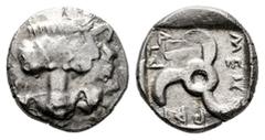 Greek Coins Lycia. Mithrapata. Diobol. 425-360 BC. (Sng Cop-27 var). Anv.: Facing lion's scalp. Rev.: Triskeles with legend arround, all within incuse square. Ag. 1,39 g. VF/Choice VF. Est...60,00. Sp