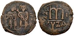Byzantine Empire Phocas with Leontia. Follis. Año 1 = 602/3 d.C. Cyzicus. (Doc-69a). (Mib-75). (Sear-664). Anv.: (O M FOCA E) P P A(VG). Phocas, holding globus cruciger, and Leontia, holding cruciform