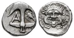 Greek Coins Thrace. Apollonia Pontika. Drachm. Late 5th-4th centuries BC. (Hgc-3.2, 1323). (SNG BM Black Sea-157). Anv.: Upright anchor; A to left, crayfish to right. Rev.: Facing gorgoneion. Ag. 3,24