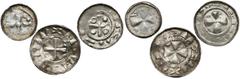Medieval Poland Denary krzyżowe (3szt) CNP VI i VII - krzyż prosty i z pastorałemZestaw trzech denarów krzyżowych, dwa typu CNP VI i pojedynczy CNP VII Od lewej strony: Av. Pastorał w lewo, przekrzyżo