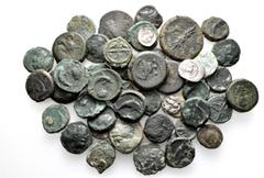 Group Lots A lot containing 8 silver and 40 bronze coins. All: Magna Graecia. Fine to very fine. LOT SOLD AS IS, NO RETURNS. 48 coins in lot. From a Swiss collection, formed before 2005.