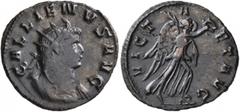 Roman Imperial Gallienus, 253-268. Antoninianus (Bronze, 21 mm, 3.43 g, 7 h), Mediolanum, 260-261. GALLIENVS AVG Radiate and cuirassed bust of Gallienus to right. Rev. VICT AET AVG Victoria advancing 