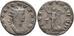 Roman Imperial Gallienus, 253-268. Antoninianus (Billon, 20 mm, 3.78 g, 12 h), Rome, 260-261. GALLIENVS AVG Radiate and cuirassed bust of Gallienus to right. Rev. VICTORIA AVG III Victory advancing le