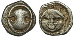 ANCIENT COINS Greece, Boeotia, Koroneia, Obol - RARERare boeotian obol. BoeotiaKoroneia, Obol circa 400-375 BC Obverse: boeotian shield Reverse: facing Gorgoneia head Weight Rzadki obol boeocki. Beocj