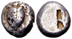 The Lundahl collection (1955-1995) Aegina, Aegina. Ca. 480-457. AR stater, 12.00 g. Sea turtle with no collar and an almost smooth carapace / skew pattern within incuse square. Milbank, pl. 1, 13. Rev