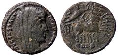 Roman Empire coins ROMANE IMPERIALI - Costantino I (306-337) - AE 4 - Testa velata a d. /R L'Imperatore su quadriga al galoppo a d., tende la mano ad una altra mano in alto C. 760 (AE g. 1,46) qSPL