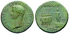 Caligola (37-41 d.C.) - Sesterzio databile agli anni 37-38 d.C. Zecca: Roma - Fronte: testa laureata dell'Imperatore a sinistra - Retro: Caligola stante a sinistra su una piattaforma arringa cinque so