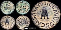 Roman Empire Roman Empire - Claudius I (41-54 B.C.) Lot comprising 2 bronze quadrans - Rome mint, 41-42 A.D. 2 coins: TI CLAVDIVS CAESAR AVG. Modius PON M TR P IMP COS DES IT - SC. RIC 84; BMCRE 179. 