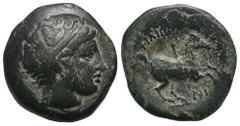GRIECHEN, MACEDONIA. Könige von Makedonien, Philippos II. 359-336 v. Chr., Æ, unbestimmte Mzst. Av.: Belorbeerter Kopf des Apollo mit Taenie nach rechts. Rv.: ΦΙΛΙΠΠΟΥ, jugendlicher Reiter nach rechts