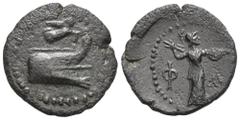 GRIECHEN, LYCIA Phaselis, Æ ca. 190-167 v. Chr. Av.: Prora nach rechts, von nach rechts fliegender Nike bekränzt. Rv.: Φ-E, Athena im langen Chiton und Helm nach rechts stehend, in der Rechten Schild 