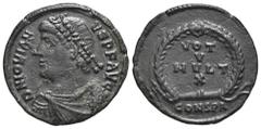 RÖMER, KAISERZEIT Iovianus 363-364, Follis 363-364, Konstantinopel. Av.: DN IOVIANVS PF AVG, gepanzerte Büste mit Perlendiadem und Paludamentum nach links. Rv.: VOT/ V / MVLT / X // CONSPA, im Kranz. 