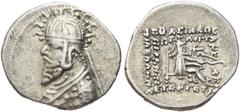 GRIECHISCHE MÜNZEN PARTHIA. Königreich der Arsakiden. Orodes I. (90-77).   Drachme 80-77 v. Chr. Ecbatana Av.: Büste im Ornat mit Tiara n. l. Rv.: Arsakes mit Bogen thront n. r. Sear: 7389 Sehr schön.