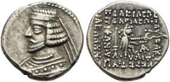 GRIECHISCHE MÜNZEN PARTHIA Königreich der Arsakiden Orodes II. (57-38) Drachme 57-38 v. Chr. Ecbatana Av.: Büste mit Diadem nach links. Rv.: Arsakes mit Bogen thront nach rechts. Mitchiner: 565 4.05 g