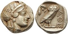 GRIECHISCHE MÜNZEN ATTIKA Athen Tetradrachme ca. 430-420 v. Chr. Av.: Archaischer Kopf der Athena nach rechts, auf ihrem Helm drei Olivenblätter und ein Planzentrieb. Rv.: ATHE, im Quadratum Incusum E