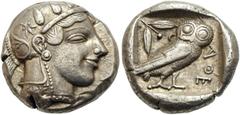 GRIECHISCHE MÜNZEN ATTIKA Athen Tetradrachme ca. 475-465 Av.: Kopf der Athena nach rechts, auf ihrem Helm drei Olivenblätter und ein Planzentrieb. Rv.: ATHE, Eule nach rechts, im linken Winkel Olivenz