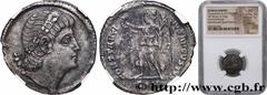 Roman coins CONSTANTINE II Type : Silique  Date : 337-340  Mint name / Town : Constantinople  Metal : silver  Millesimal fineness : 900  ‰ Diameter : 18  mm Orientation dies : 11  h. Weight : 2,65  g.