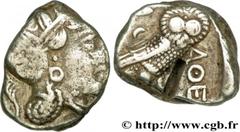 ATTICA - ATHENS Tétradrachme c. 350-320 AC. Athènes silver (24,5mm, 17,05g, 9h) Obverse : Anépigraphe Tête d'Athéna à droite, l'œil vu de profil, coiffée du casque attique à cimier, orné de trois feui