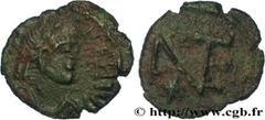 Roman coins ANTHEMIUS Type : Nummus  Date : 467-472  Mint name / Town : Rome  Metal : copper  Millesimal fineness : 1000  ‰ Diameter : 10,5  mm Orientation dies : 9  h. Weight : 0,68  g. Rarity : R3  