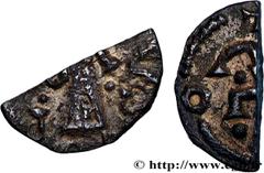 Merovingian Coinage PARIS (PARISIUS) Type : Denier à la croix ancrée coupé en deux (obole)  Date : Début VIIIe siècle  Date : s.m.  Mint name / Town : Paris  Metal : silver  Diameter : 11  mm Orientat