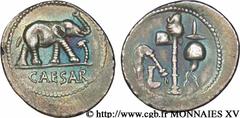 JULES CESAR(13/07/100-15/03/44 avant J.-C.)Caius Julius Cوsar Denier N° v15_1496    Date : 49 AC. Nom de l'atelier : Gaule ou Italie Métal : argent Diamètre : 19,5mm Axe des coins : 11h. Poids : 3,89g