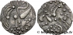 GALLIA - AULERCI EBUROVICES (Area of Évreux) Type : Denier d'argent scyphate au panache exubérant  Date : c. 60-30 AC.  Metal : silver  Diameter : 16,5  mm Orientation dies : 6  h. Weight : 0,83  g. R