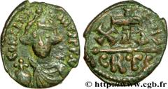 CONSTANS II (09/641-15/07/668) Demi-follis 643-647 N° bby_208652 Date : 643-647 Nom de l'atelier : Carthage Métal : cuivre Diamètre : 19,5mm Axe des coins : 11h. Poids : 3,91g. Degré de rareté : R1   